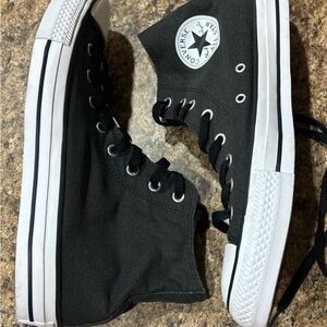 Black Converse Chuck Taylor Men’s SZ 11 High Tops Skater/Surfer